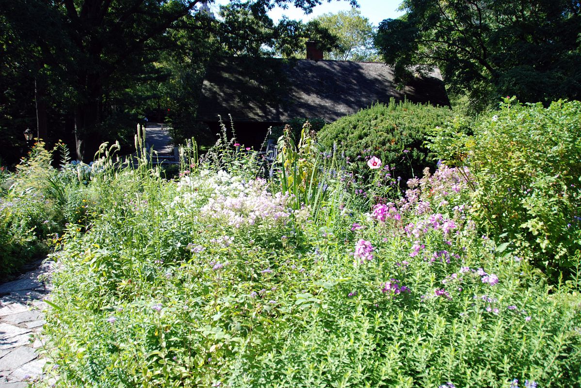 25C Shakespeare Garden In Central Park West Side 79-80 St